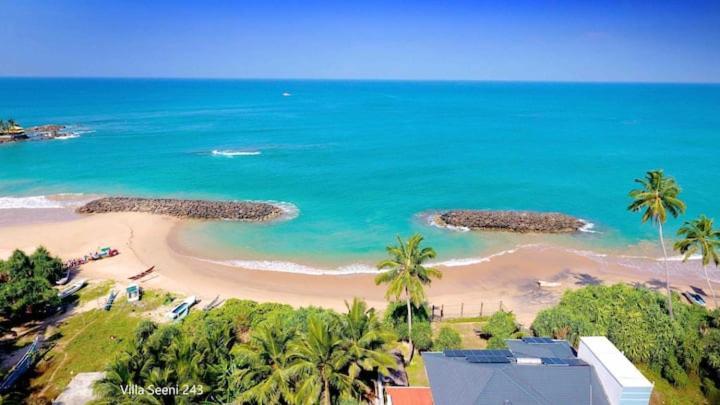 Sea Shell Villa Hikkaduwa 2 Separate Cabanas Ocean Front Villa 외부 사진