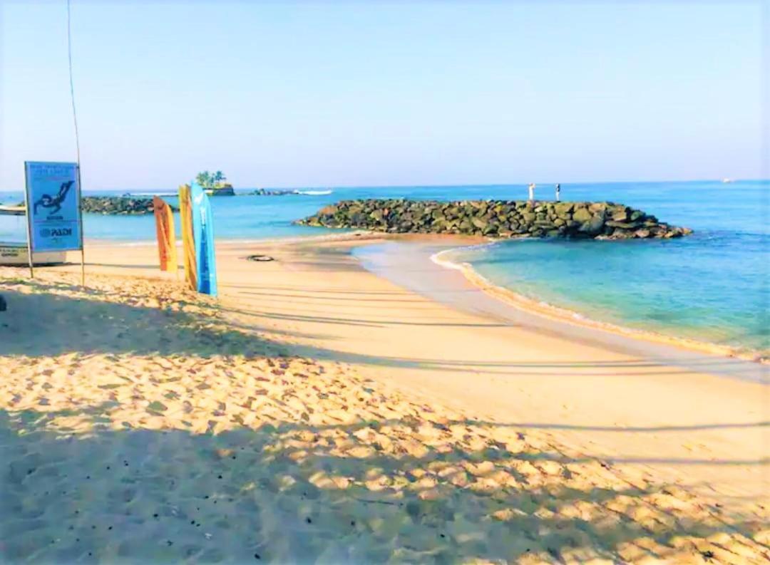 Sea Shell Villa Hikkaduwa 2 Separate Cabanas Ocean Front Villa 외부 사진