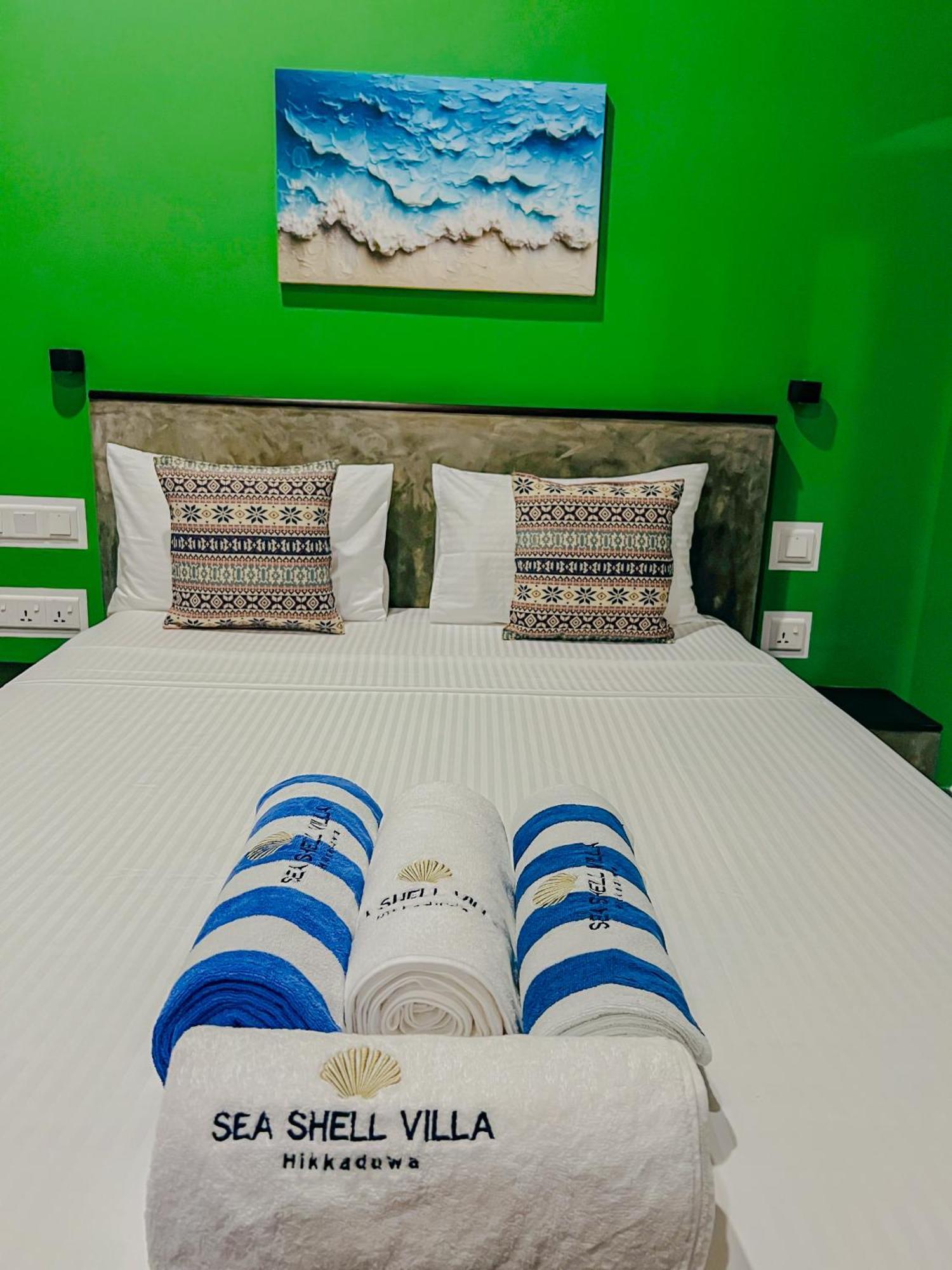 Sea Shell Villa Hikkaduwa 2 Separate Cabanas Ocean Front Villa 외부 사진